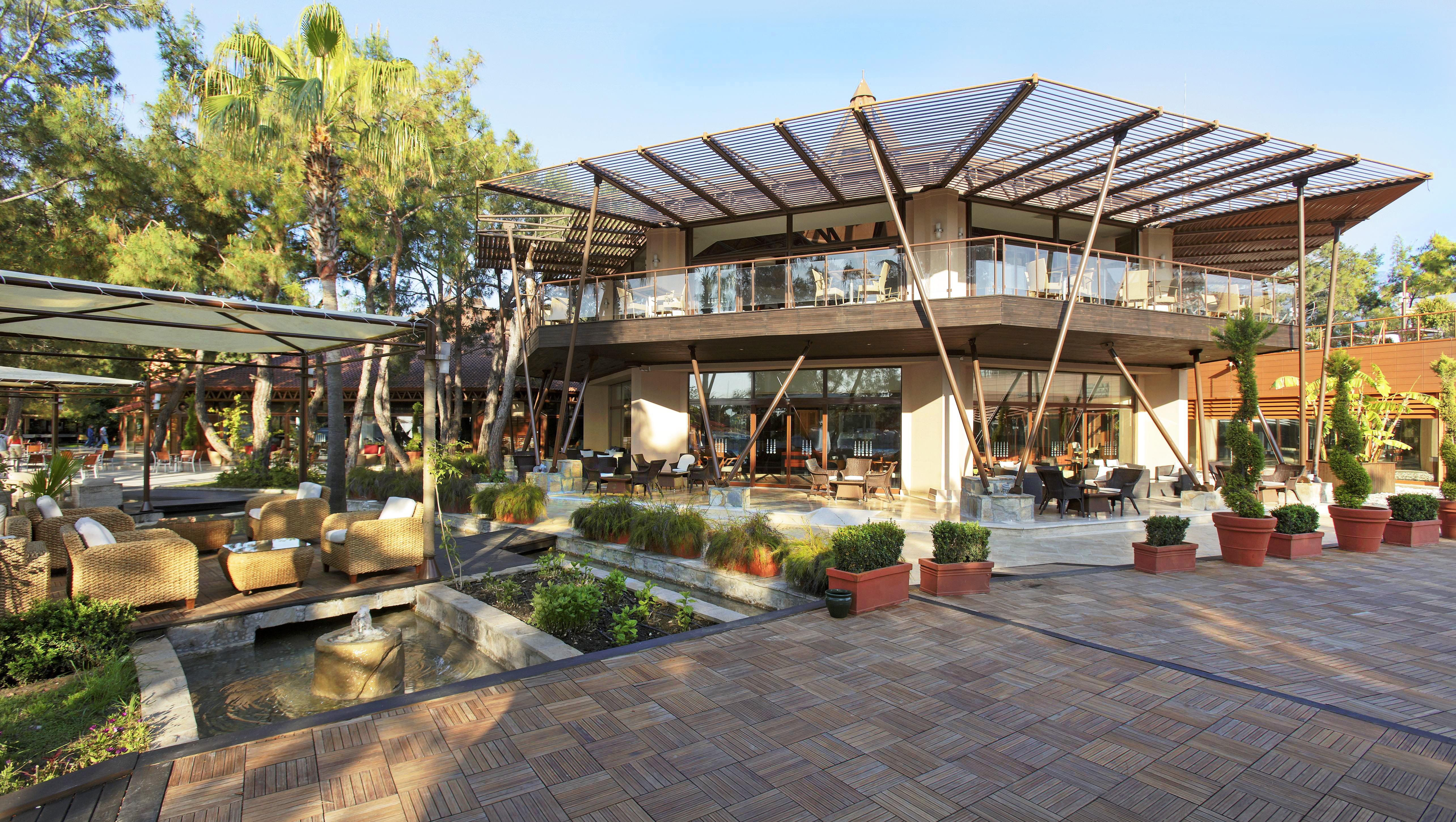 马蒂美亚酒店 特基罗瓦 外观 照片 The main building of the resort