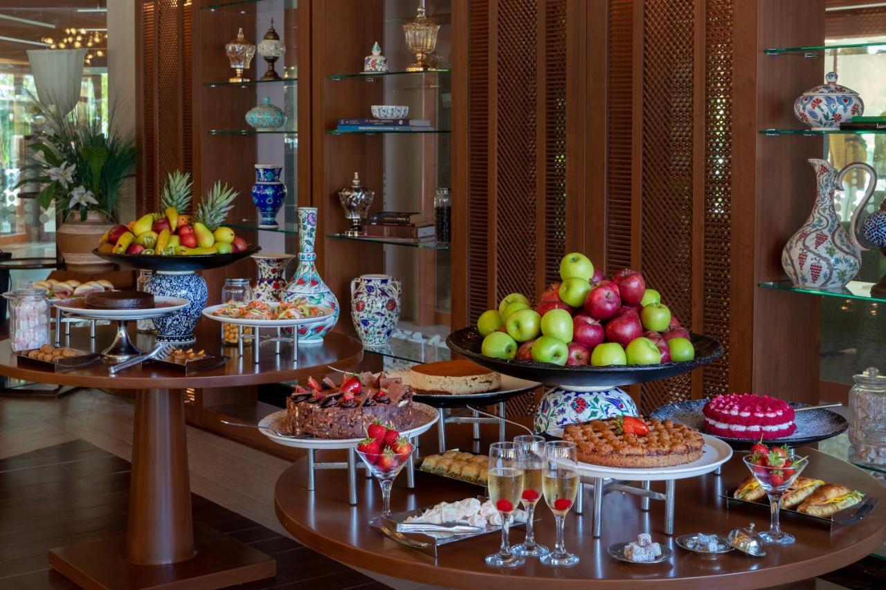 马蒂美亚酒店 特基罗瓦 外观 照片 A dessert buffet