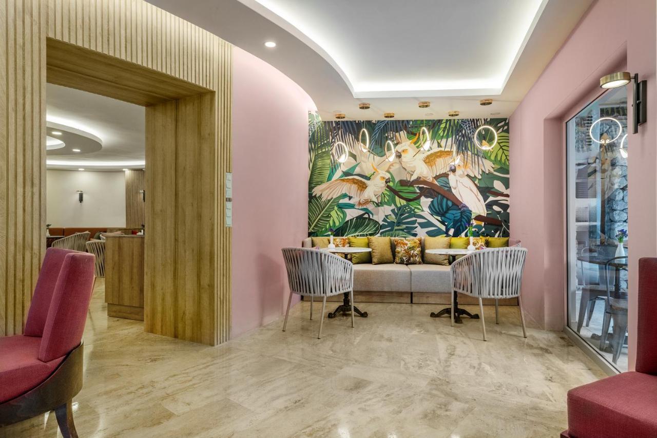 马蒂美亚酒店 特基罗瓦 外观 照片 The lobby of the hotel