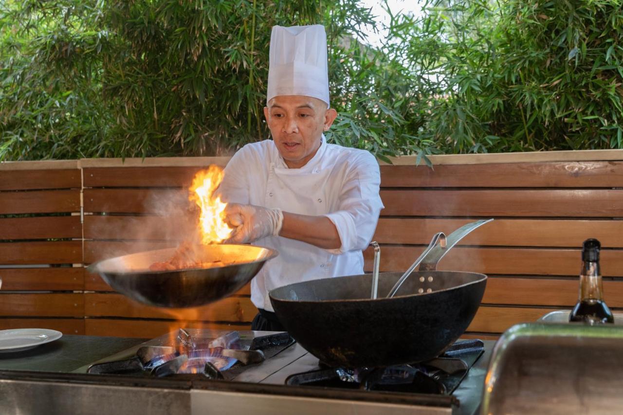 马蒂美亚酒店 特基罗瓦 外观 照片 A wok being used in cooking