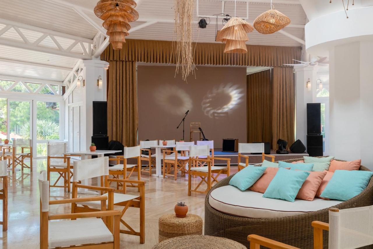 马蒂美亚酒店 特基罗瓦 外观 照片 The interior of the main building